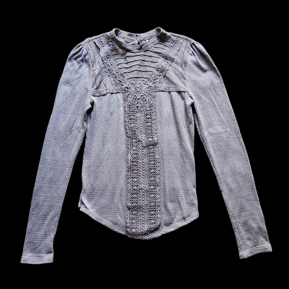 Free People pale purple laced bohemian chic cottagecore longsleeve top size M